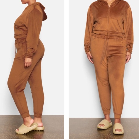 SKIMS Pants - Skims Velour Tracksuit - Hoodie & Jogger Set 3XL